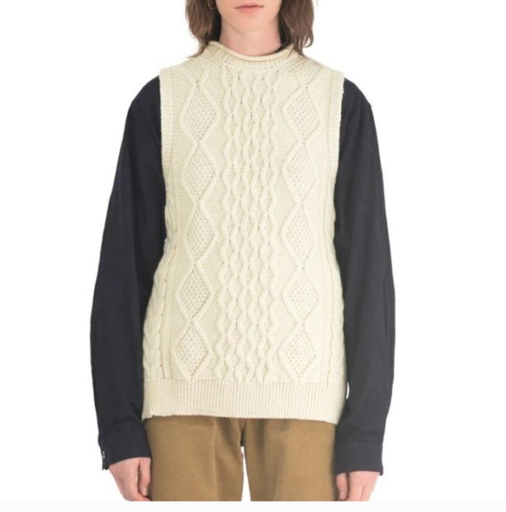 Toast Sweater 100% Wool Ireland Sleeveless Cable Knit Side Slits L